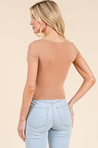 SHORT SLEEVE V-NECK CROP TOP: BLACK