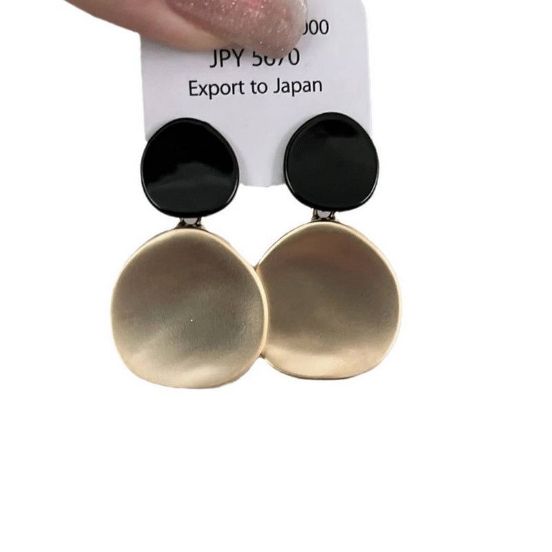 RETRO MINIMALIST DISC EARRINGS