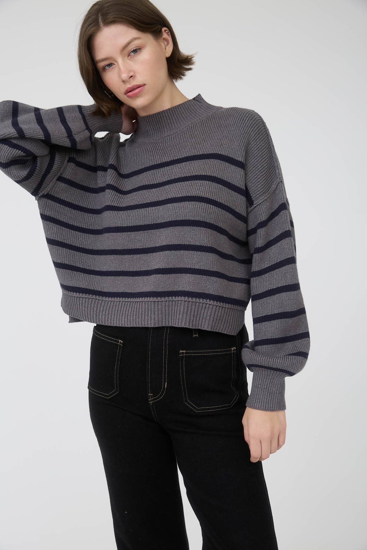 STRIPE MOCK NECK DROP SHOULDER KNIT SWEATER: NAVY