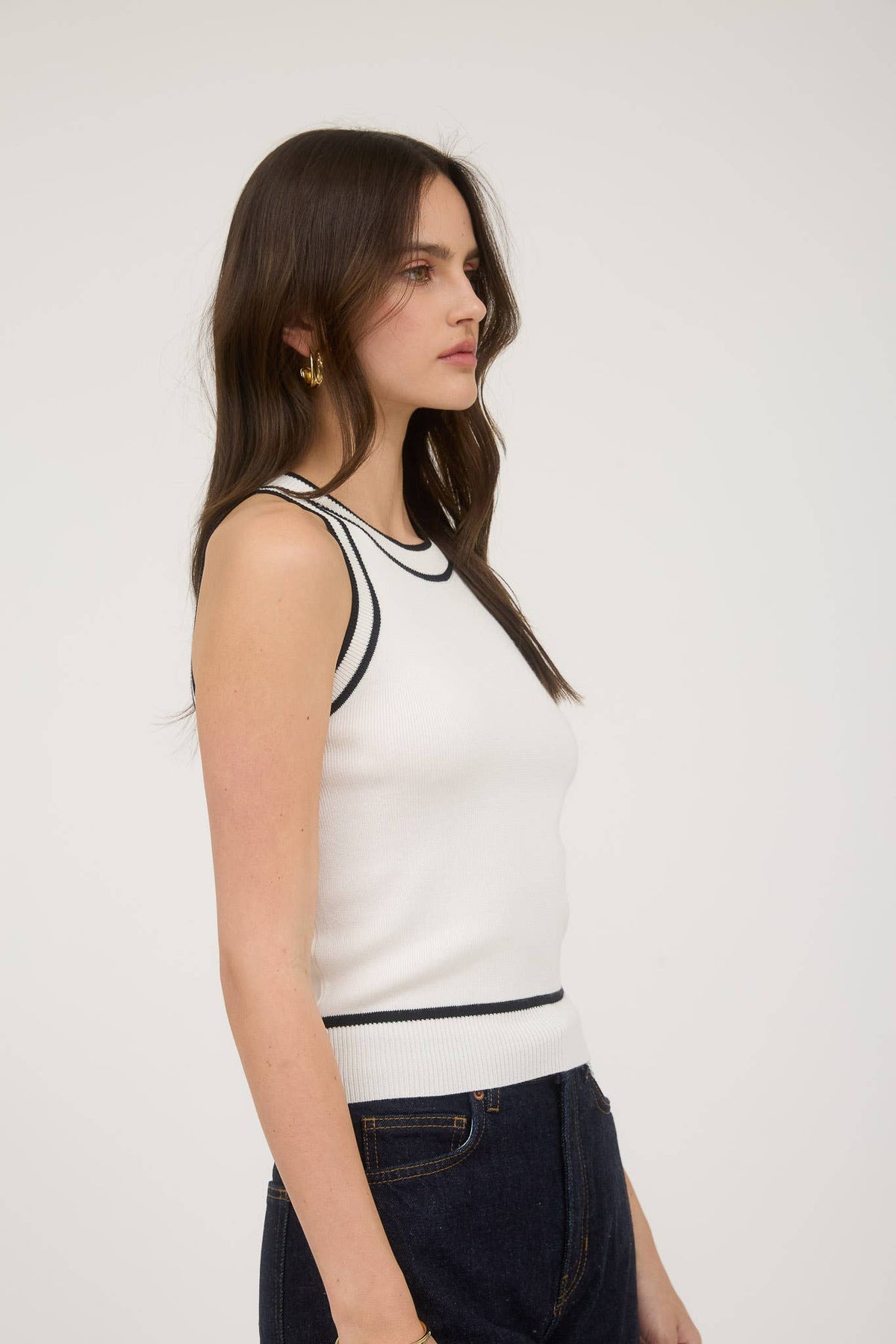 CONTRAST STRIPE SWEATER SHELL