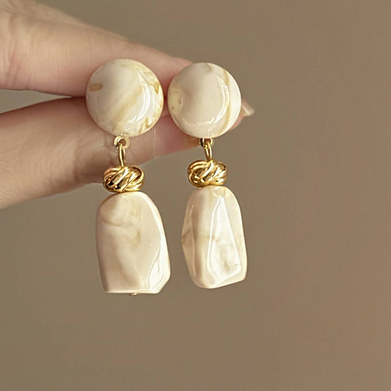 AMBER STATEMENT EARRINGS