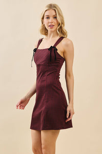 MINI DRESS WITH TIE FRONT BOW: BROWN / IVORY