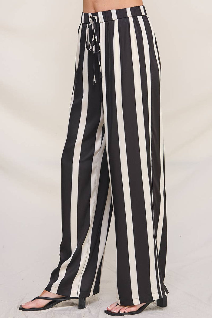 Soft Pull on Striped Pant