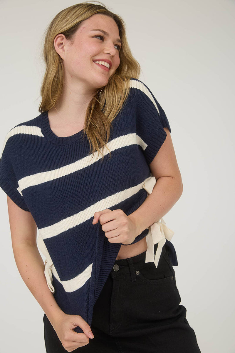 SIDE TIE SWEATER: BLACK