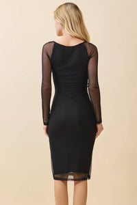 SQUARE NK SIDE RUCHED KNEE LENGTH DRESS: BLACK