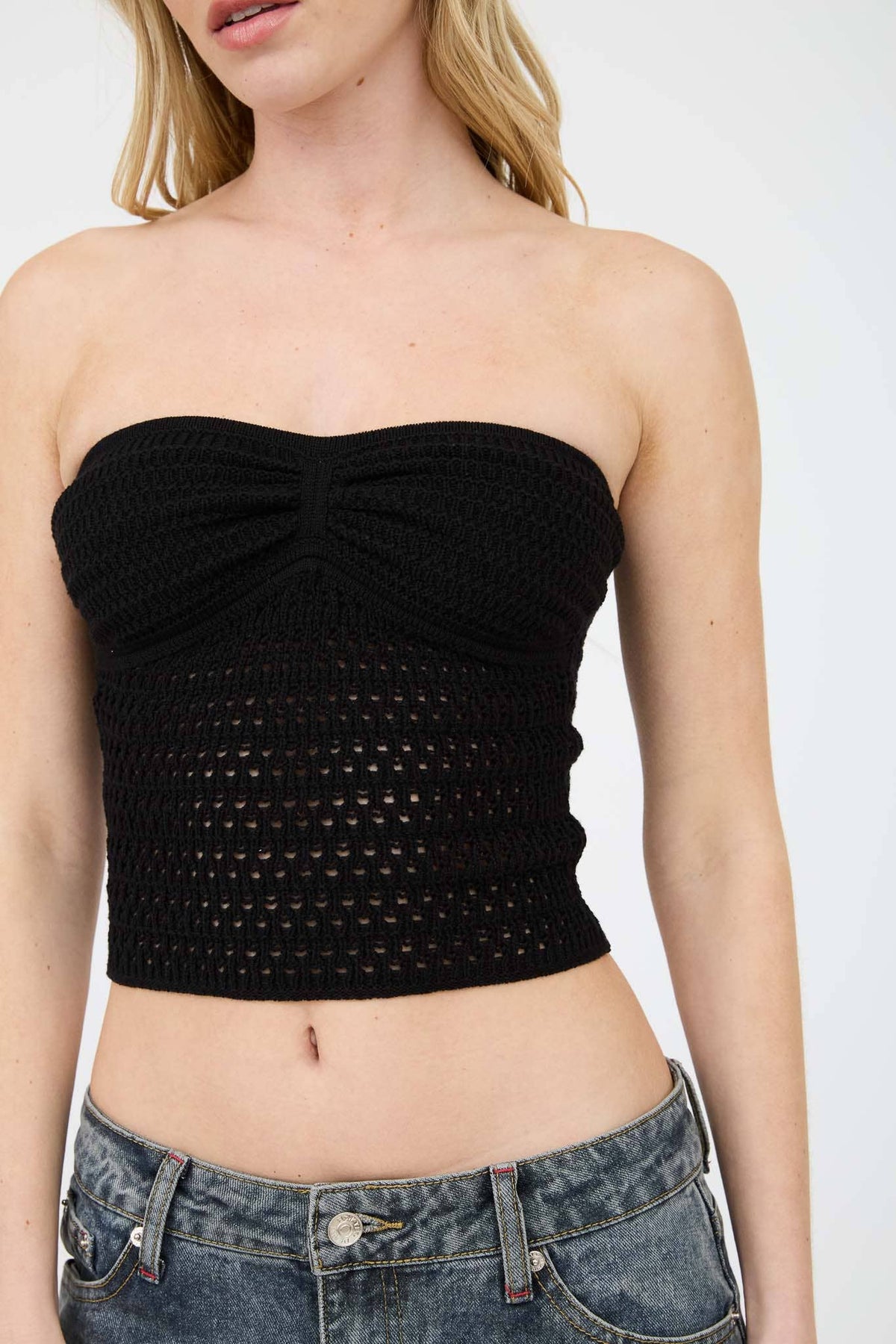 STRAPLESS CROCHET TOP: BLACK