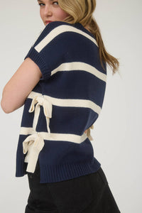 SIDE TIE SWEATER: BLACK