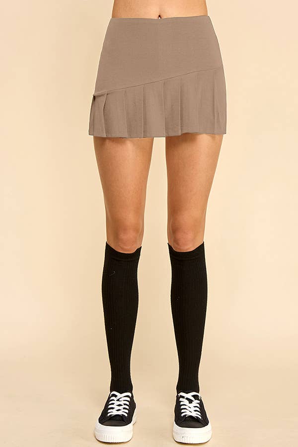 KNIFE PLEATED SKORT: FRENCH TAUPE