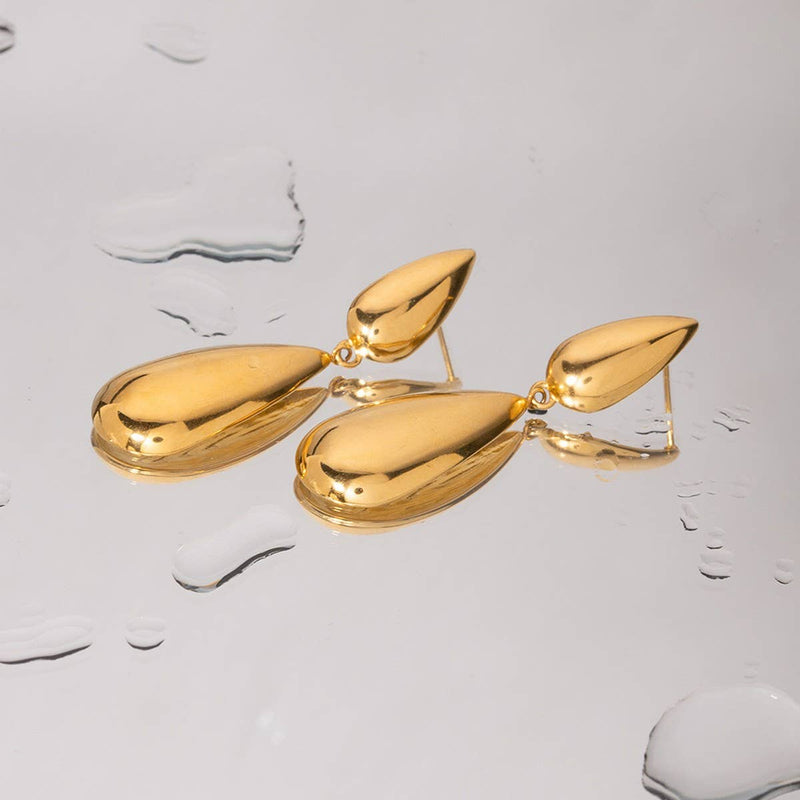 WATER DROP EARRINGS
